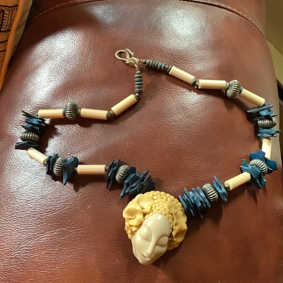 Vintage art nouveau/art deco necklace featuring pendant of...